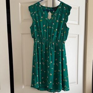 41 Hawthorn Green Floral Scallop Detail Mini Dress Petite Medium